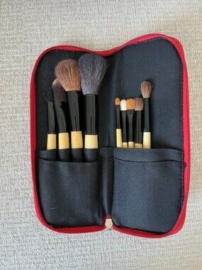 Vintage Bobbi Brown 9-Piece Makeup Brush Set + Red Zip Case (Complete)